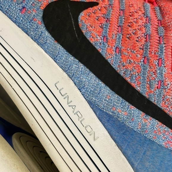Nike Lunarlon Running Sneaker - Picture 7 of 13